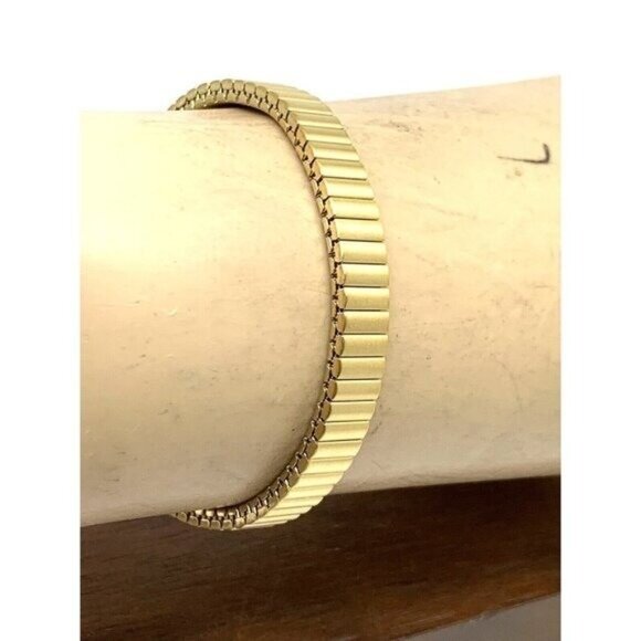 Timex Women's Watch T21872 Cavatina Oval Petite 18mm Quartz Gold Expansion Band - Picture 9 of 13